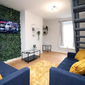  Apartment Styling! - Tv In Every Bedroom! United Kingdom
