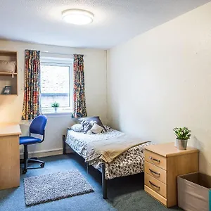 Apartment Joivy Budget 4,5 And 6 Bed Private Flats, In Historic Old Town (adults Only), Edinburgh